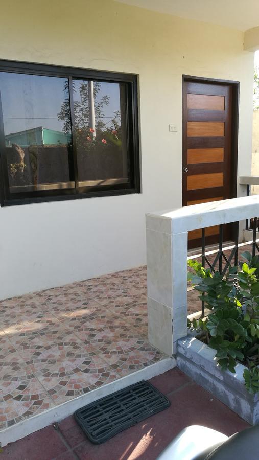Airport View Hotel Vigan Buitenkant foto